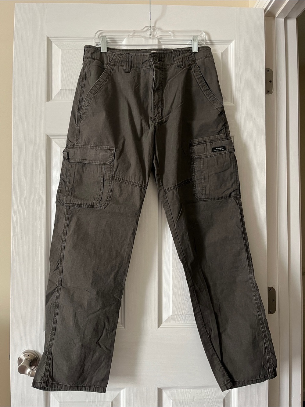 Wrangler Men's Cargo Pants - Charcoal Gray